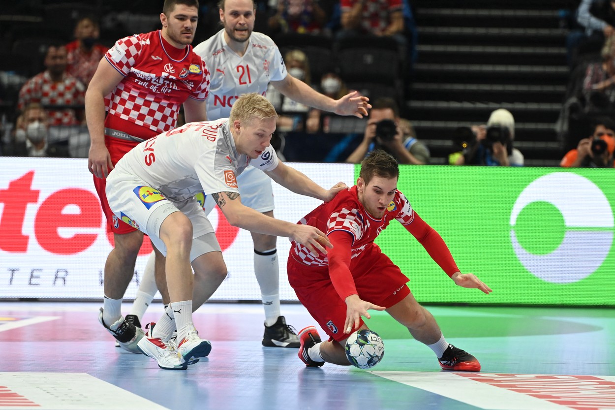 CE de handbal masculin | Danemarca - Croația, ACUM, Digi Sport 3. Eșec neașteptat pentru Franța cu Islanda