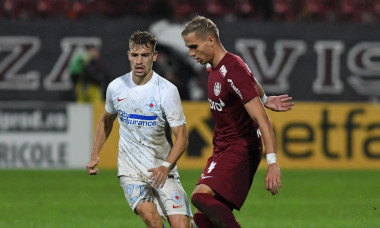 Cristi Manea și Darius Olaru, într-un meci CFR Cluj - FCSB / Foto: Sport Pictures