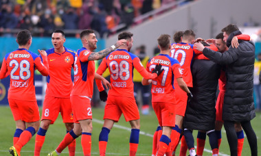 Ovidiu Popescu și Adrian Șut, în meciul FCSB - CFR Cluj / Foto: Sport Pictures