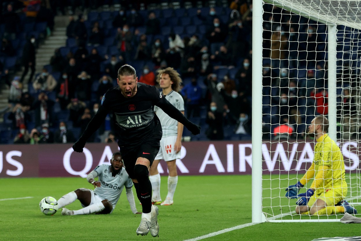 PSG - Reims 4-0. Liderul din Ligue 1 a făcut spectacol. Sergio Ramos a reușit primul său gol la Paris