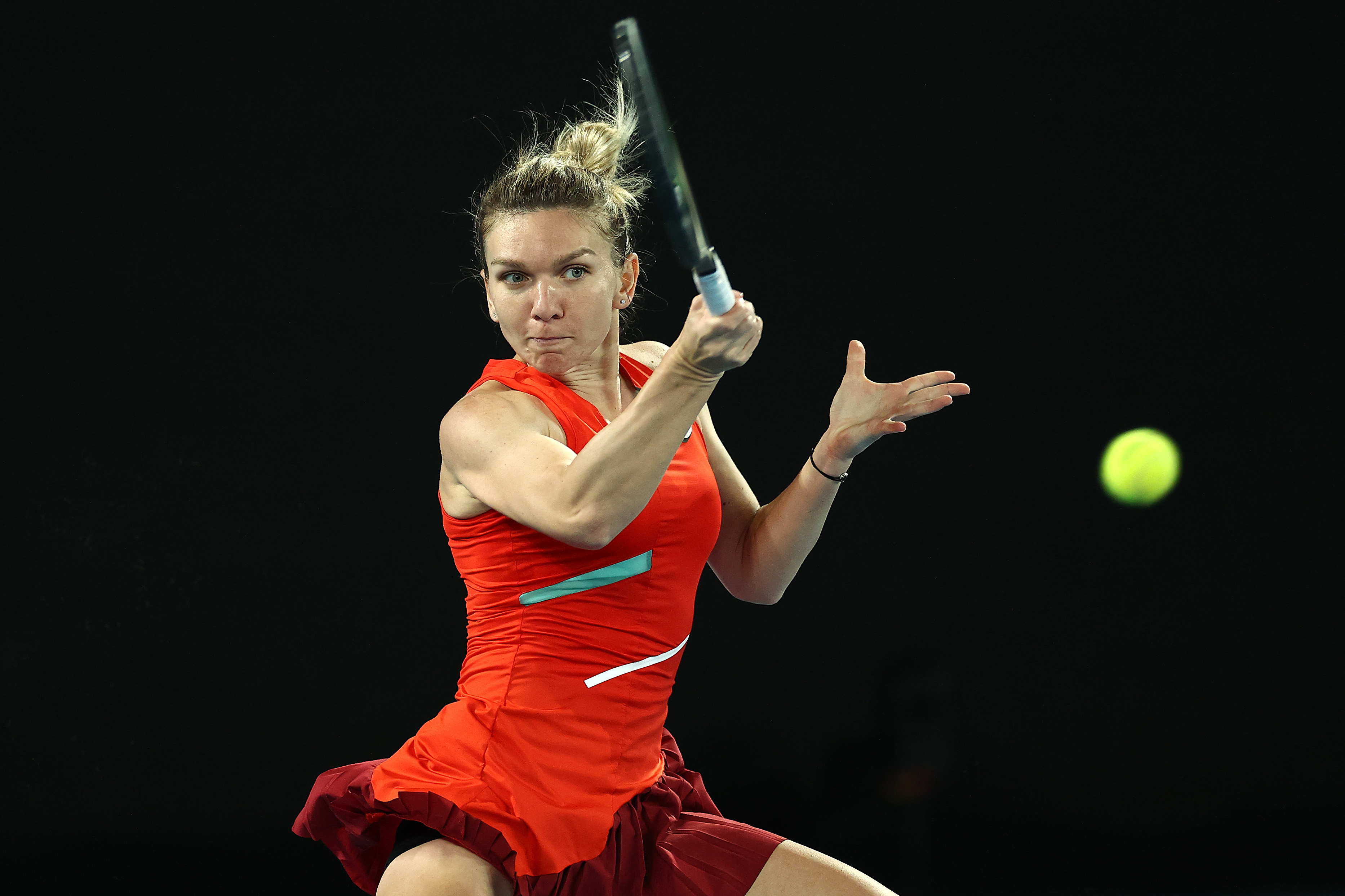 Simona Halep - Alize Cornet 4-6, 6-3, ACUM, în optimi la Australian Open. Românca revine fantastic și trimite meciul în decisiv