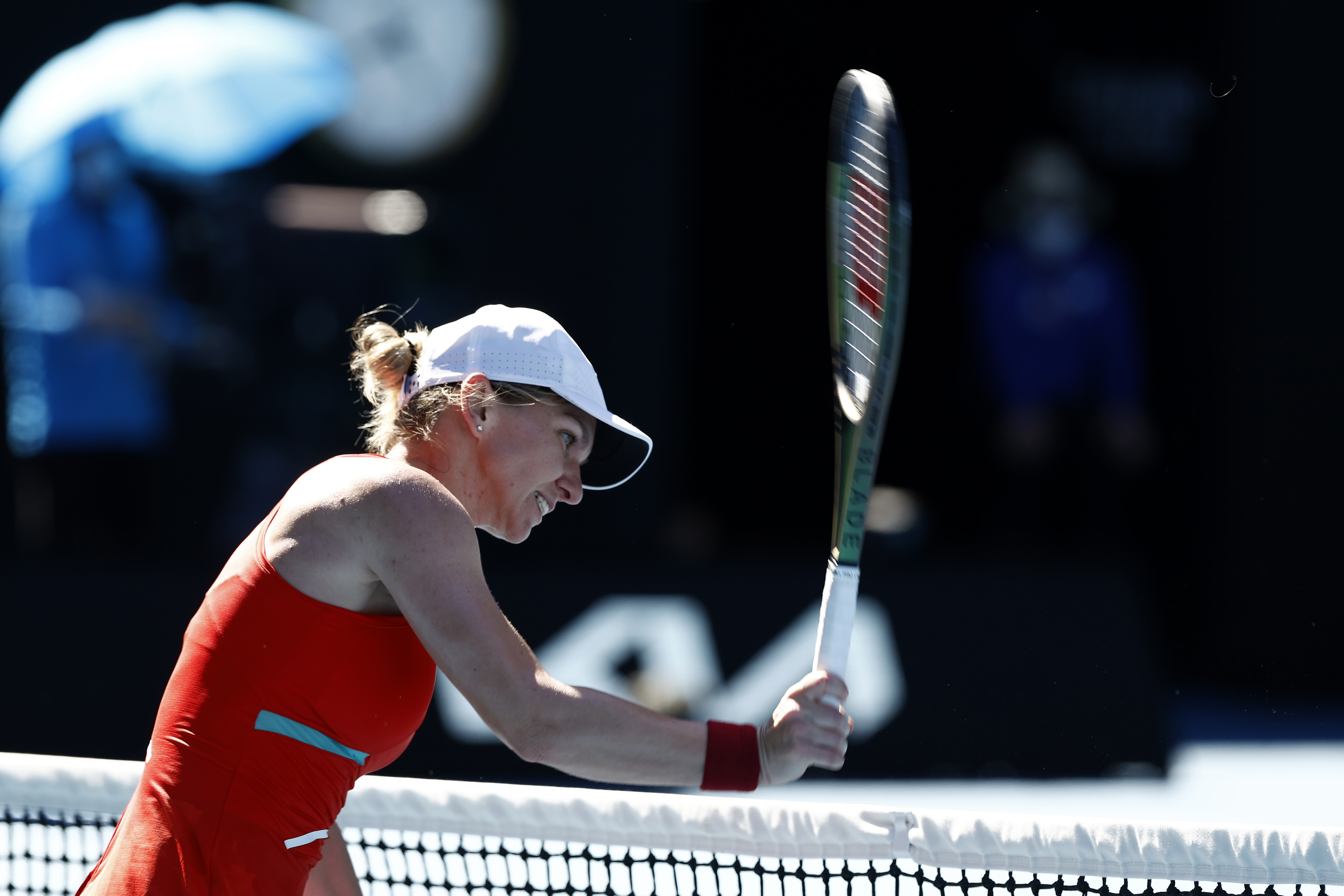 Simona Halep s-a prăbuşit în clasamentul WTA. Înfrângerea din "optimile" AO are un efect dur