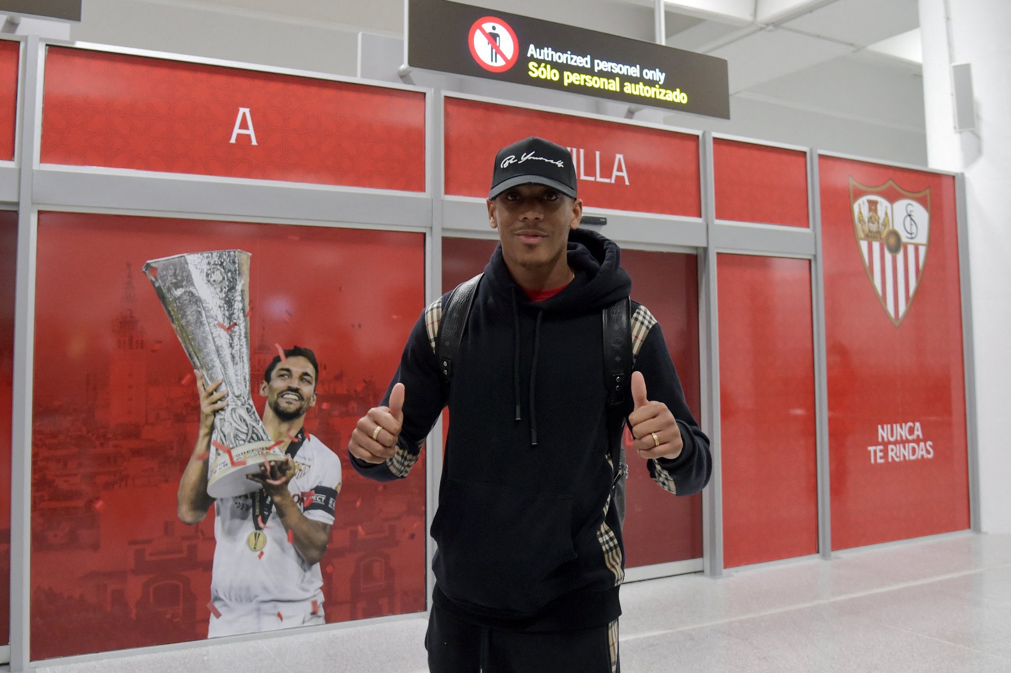 Anthony Martial a ajuns la Sevilla și va semna contractul! Ce pretenție au avut cei de la Manchester United