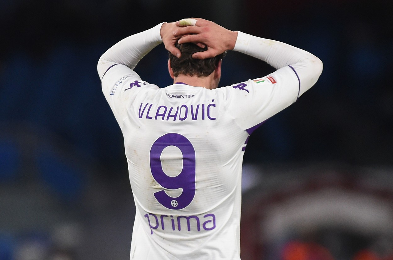 Transferul lui Dusan Vlahovic la Juventus, motiv de scandal în Italia. "Eram ținuți prizonieri"