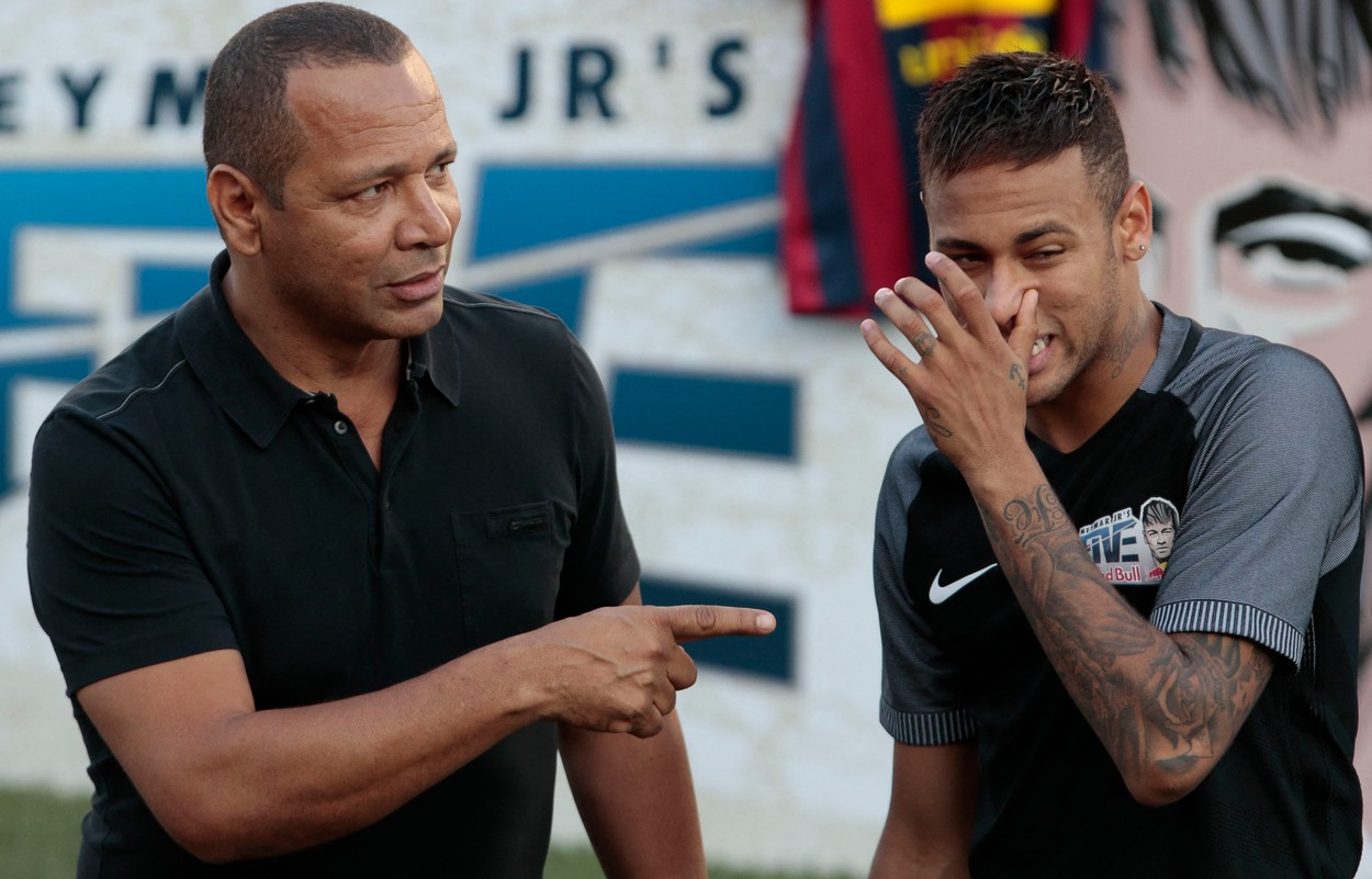 Neymar și tatăl său, ”la cuțite” după ce jucătorul a fost acuzat de viol: ”Aroganța e neplăcută”/”Nu-ți place să te contrazic”