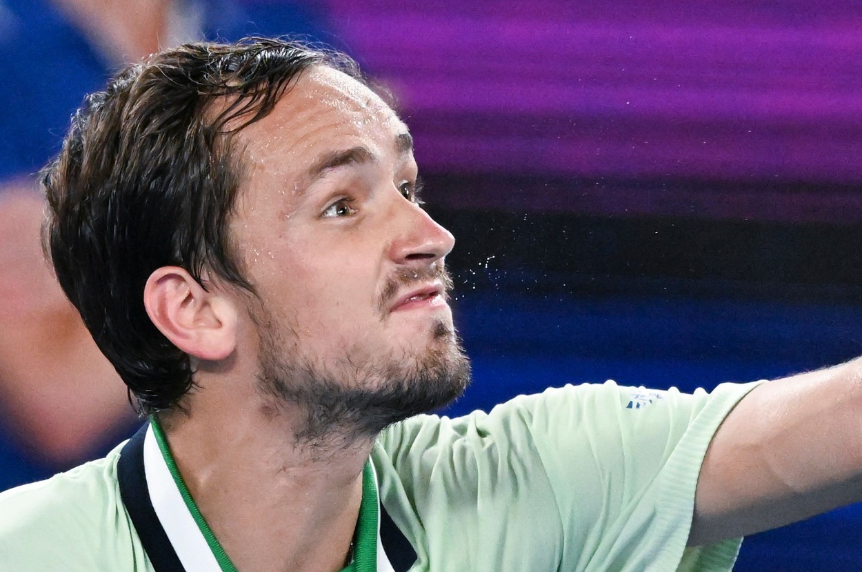 Momentul în care Daniil Medvedev își pierde cumpătul și urlă încontinuu la arbitru! Ce a putut să-i strige