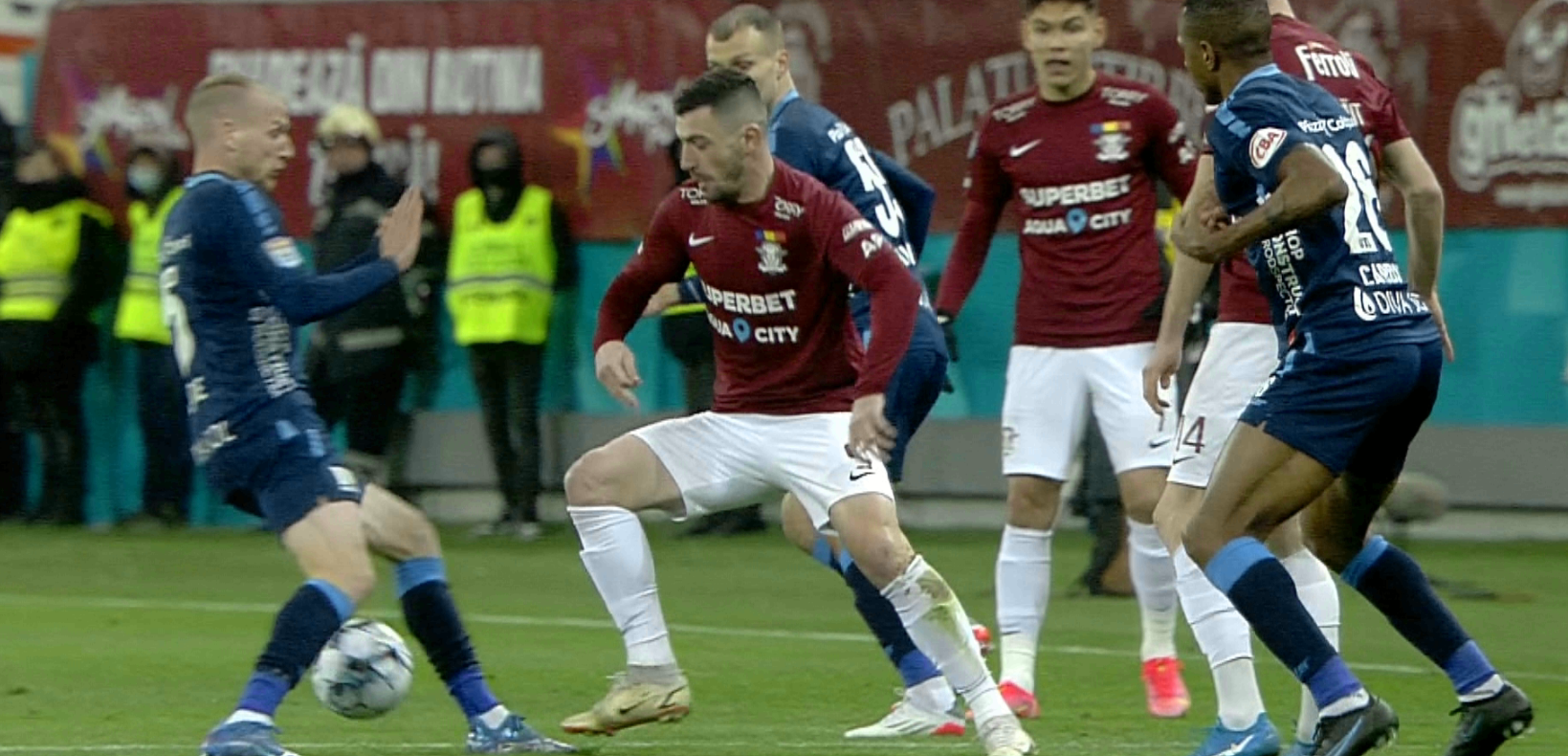 Rapid - UTA 0-0, ACUM, la Digi Sport 1. Fanii fac spectacol în tribune. O mulțime de petarde explodează