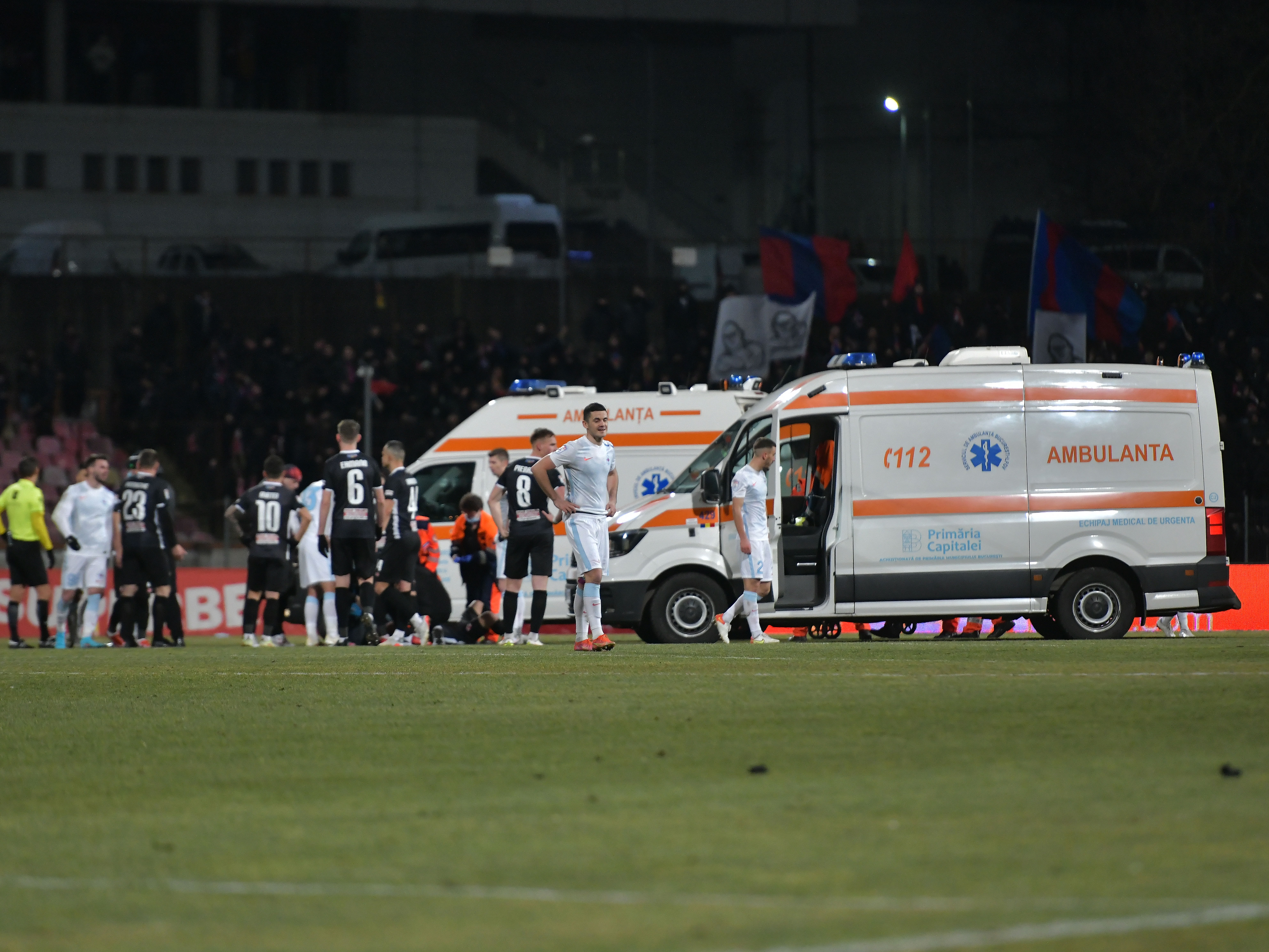 Ivanov, făcut K.O. în Dinamo - FCSB! Mijlocaşul a fost transportat la spital