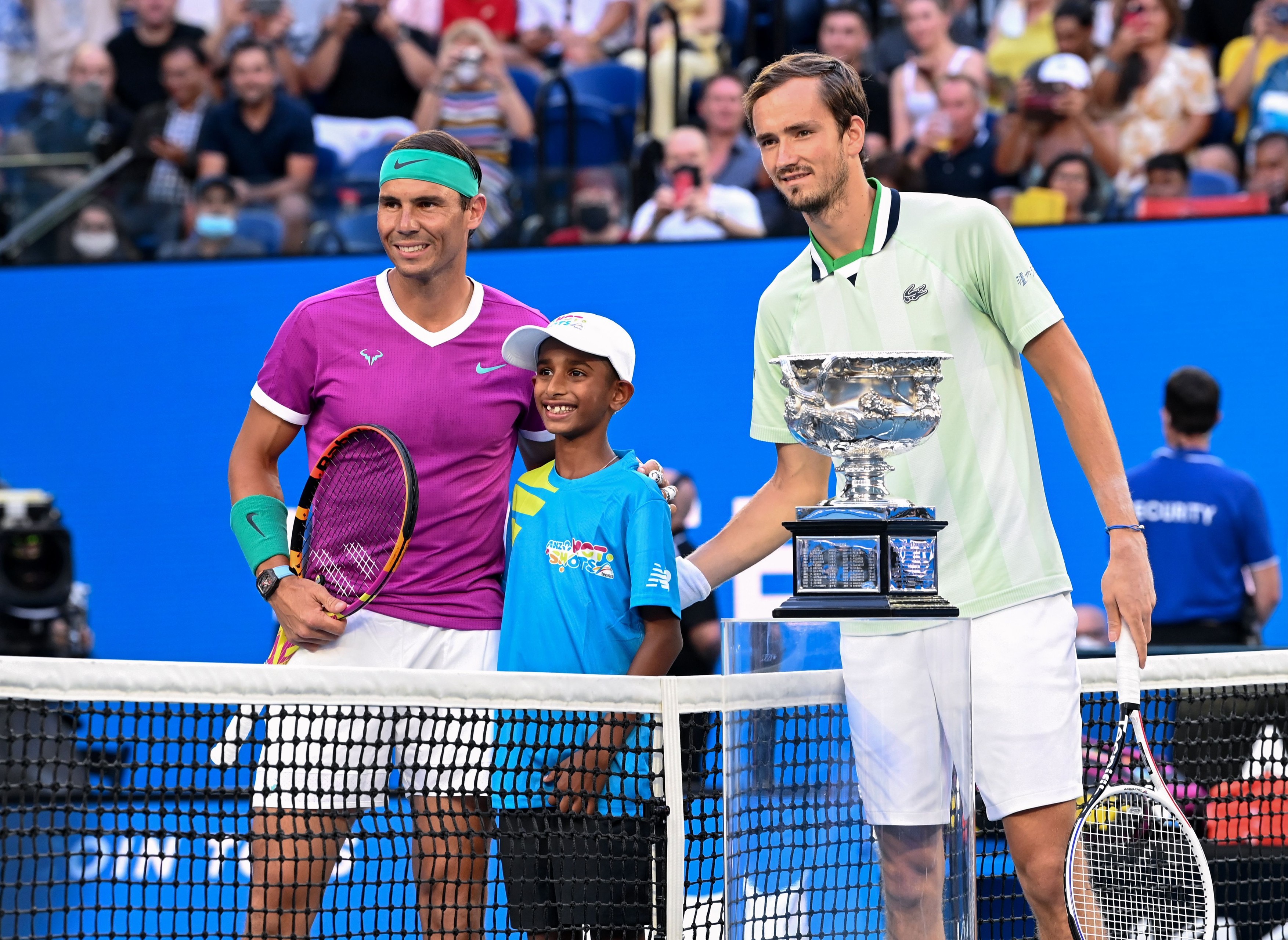 Rafael Nadal - Daniil Medvedev 2-6, 6-7, 6-4, 2-2, în finala Australian Open. Spaniolul revine spectaculos