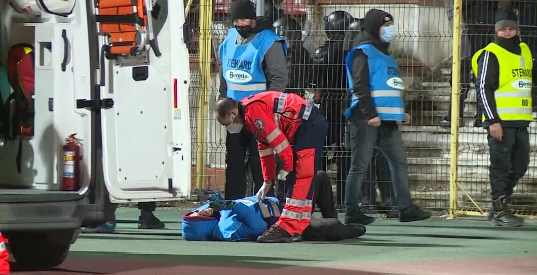 Un steward, rănit în timpul derby-ului Dinamo - FCSB 0-3. Amenzile aplicate de Jandarmerie