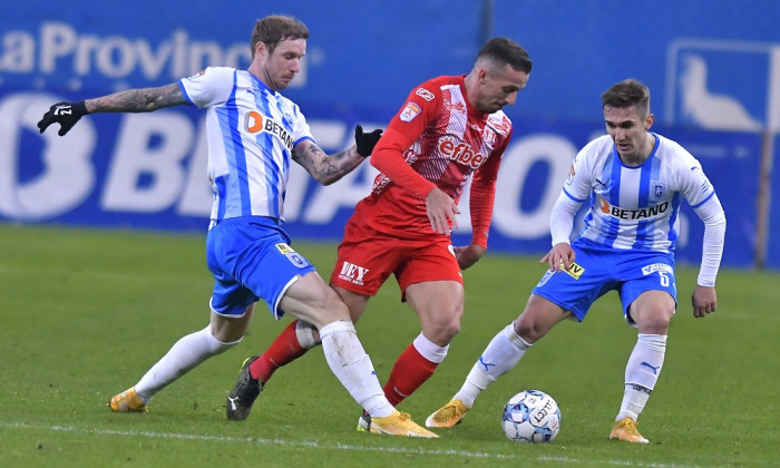 FOTBAL:UNIVERSITATEA CRAIOVA-UTA ARAD, LIGA 1 CASA PARIURILOR (14.12.2021)