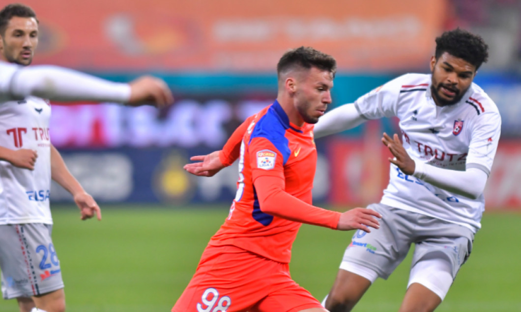 Malcom Edjouma, într-un meci FCSB - FC Botoșani / Foto: Sport Pictures