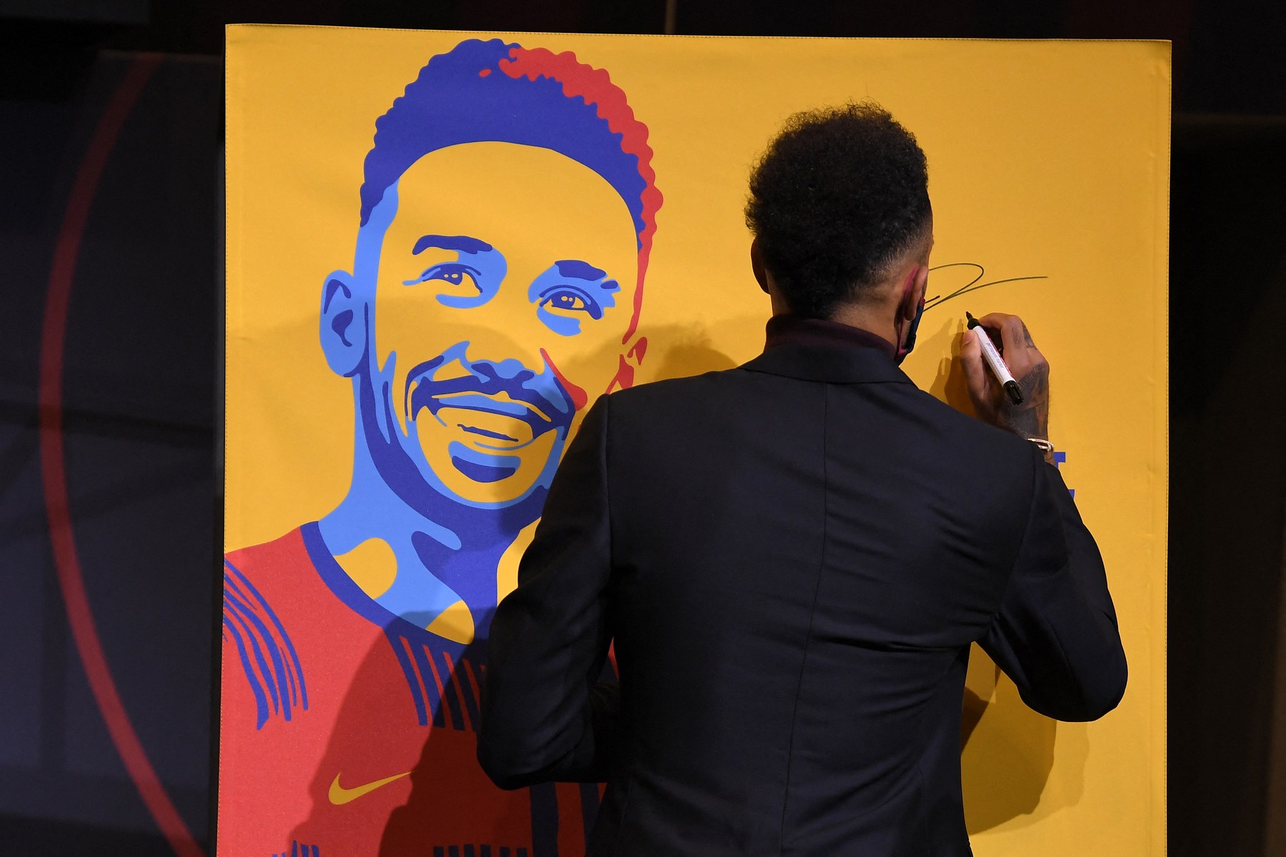 Aubameyang va avea un salariu nebun la Barcelona, din sezonul viitor