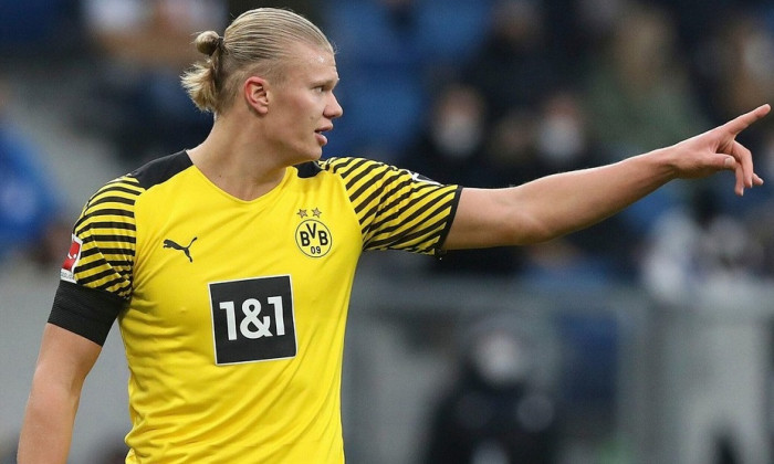 Hoffenheim, Germany. 22nd Jan, 2022. firo 1.Bundesliga. 2021/2022 Football: Fuvuball: 01/22/2022 TSG 1899 Hoffenheim - BVB Borussia Dortmund Erling Haaland, half figure, gesture Credit: dpa/Alamy Live News