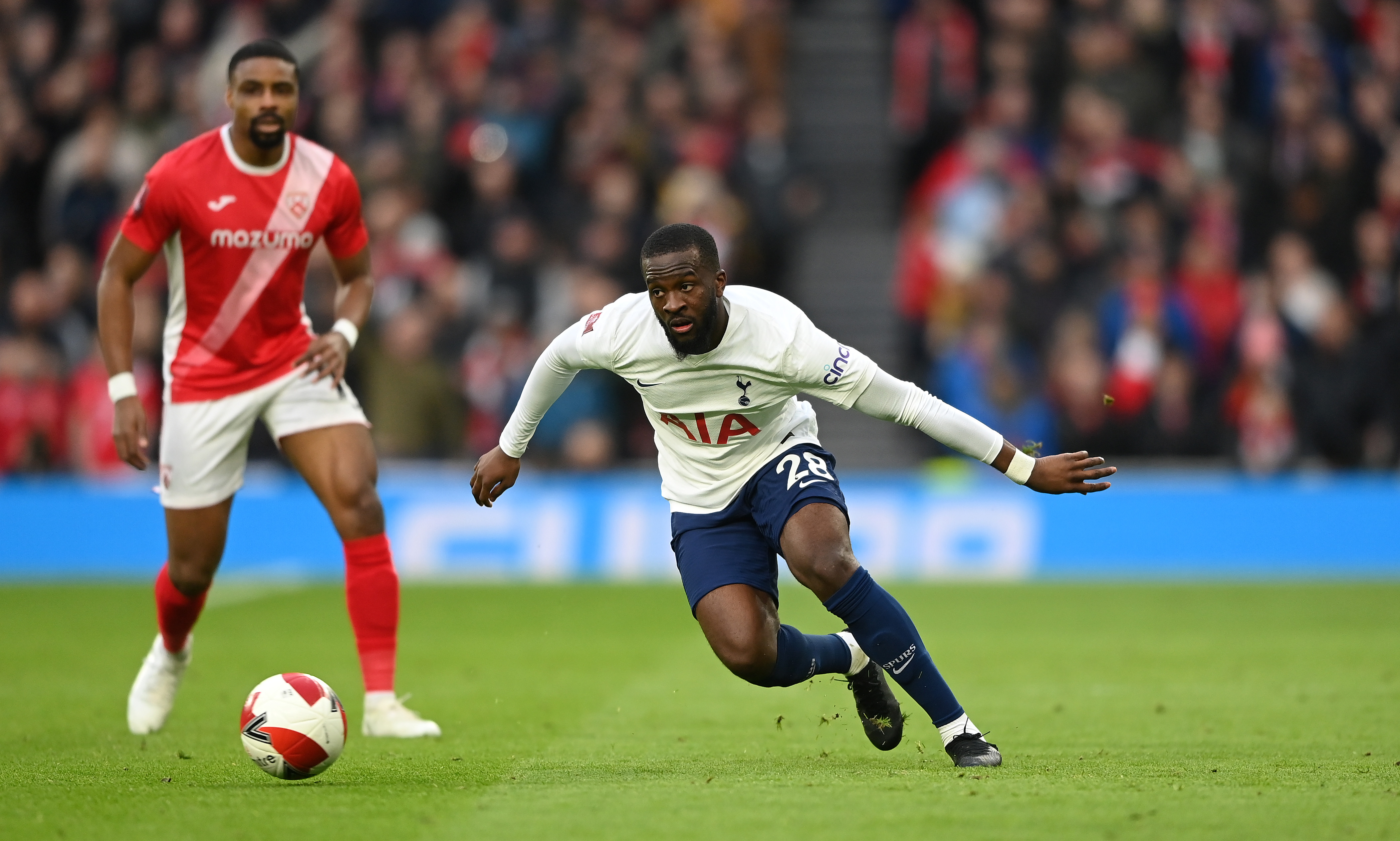 Ce s-a întâmplat în ultima zi de transferuri, când Tanguy Ndombele se pregătea să semneze. Avionul îl aștepta pe pistă