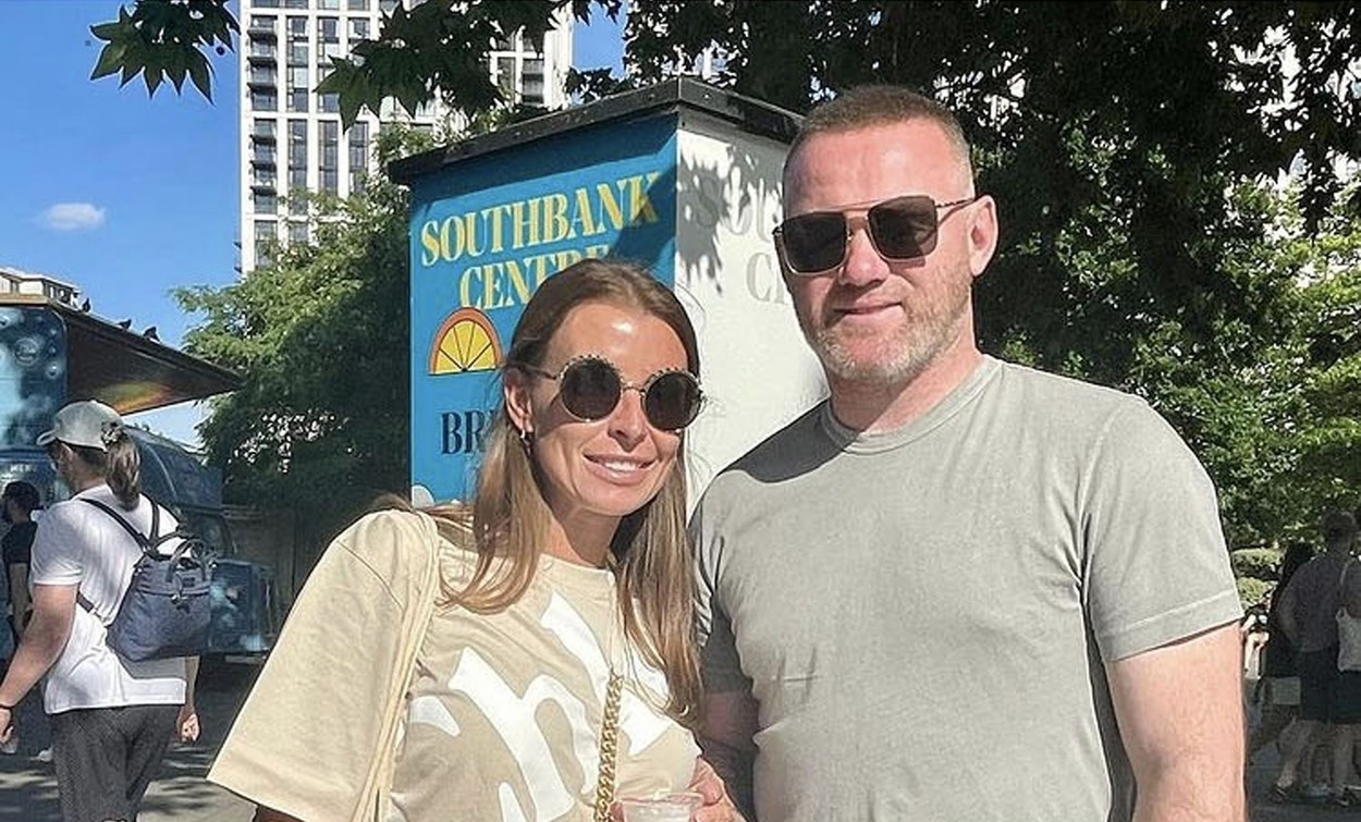 Noua "escortă" a lui Rooney pusă chiar de soția înșelată, Coleen