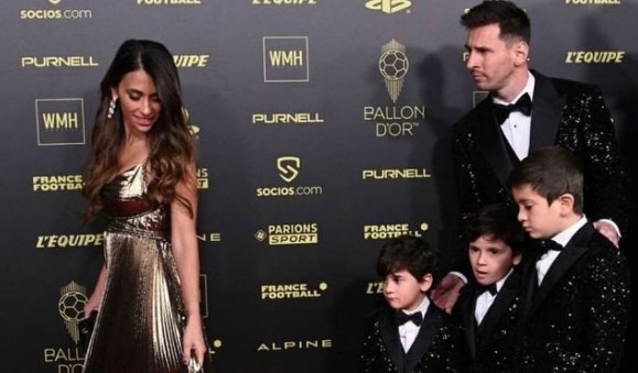 Leo Messi e printre ”zeii fotbalului”, însă soția sa îi pregătește pe cei trei copii ai lor să devină ași la alt sport