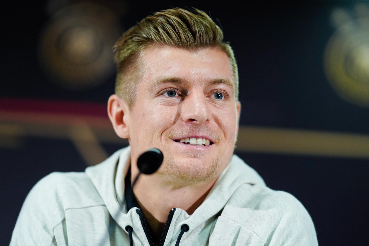 Glume ”galactice”. Toni Kroos: ”Să-i dai bunicului meu papucii înapoi imediat!”. Cine a fost ”victima”