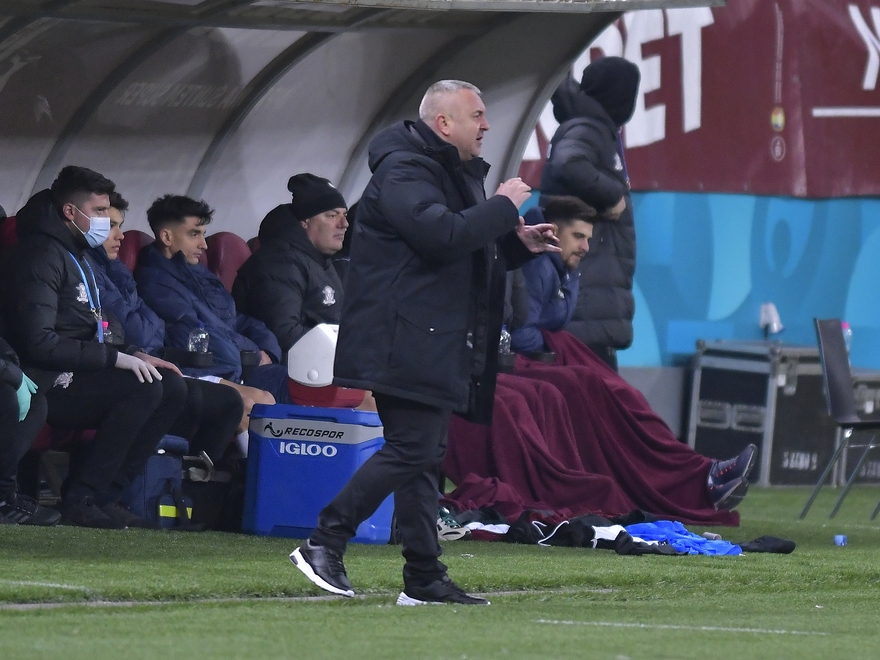 Mihai Iosif a explicat de ce l-a scos pe Alexandru Ioniță după 30 de minute, cu Voluntari: ”Are o teamă!”