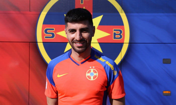 Florin Achim a semnat cu FCSB / Foto: Facebook@FCSBOfficial