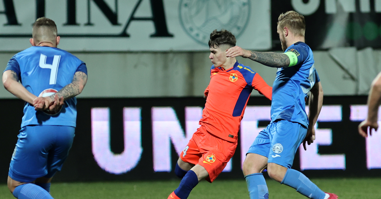 Matei Tănasă a debutat la FCSB la 16 ani și a intrat în atenția italienilor: ”Toate luminile sunt pe el!”