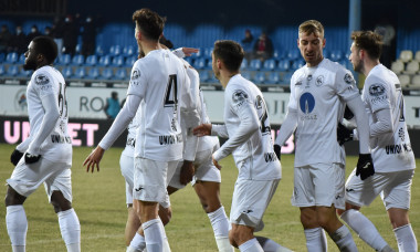 Fotbaliștii lui Gaz Metan Mediaș, în meciul cu CFR Cluj / Foto: Sport Pictures