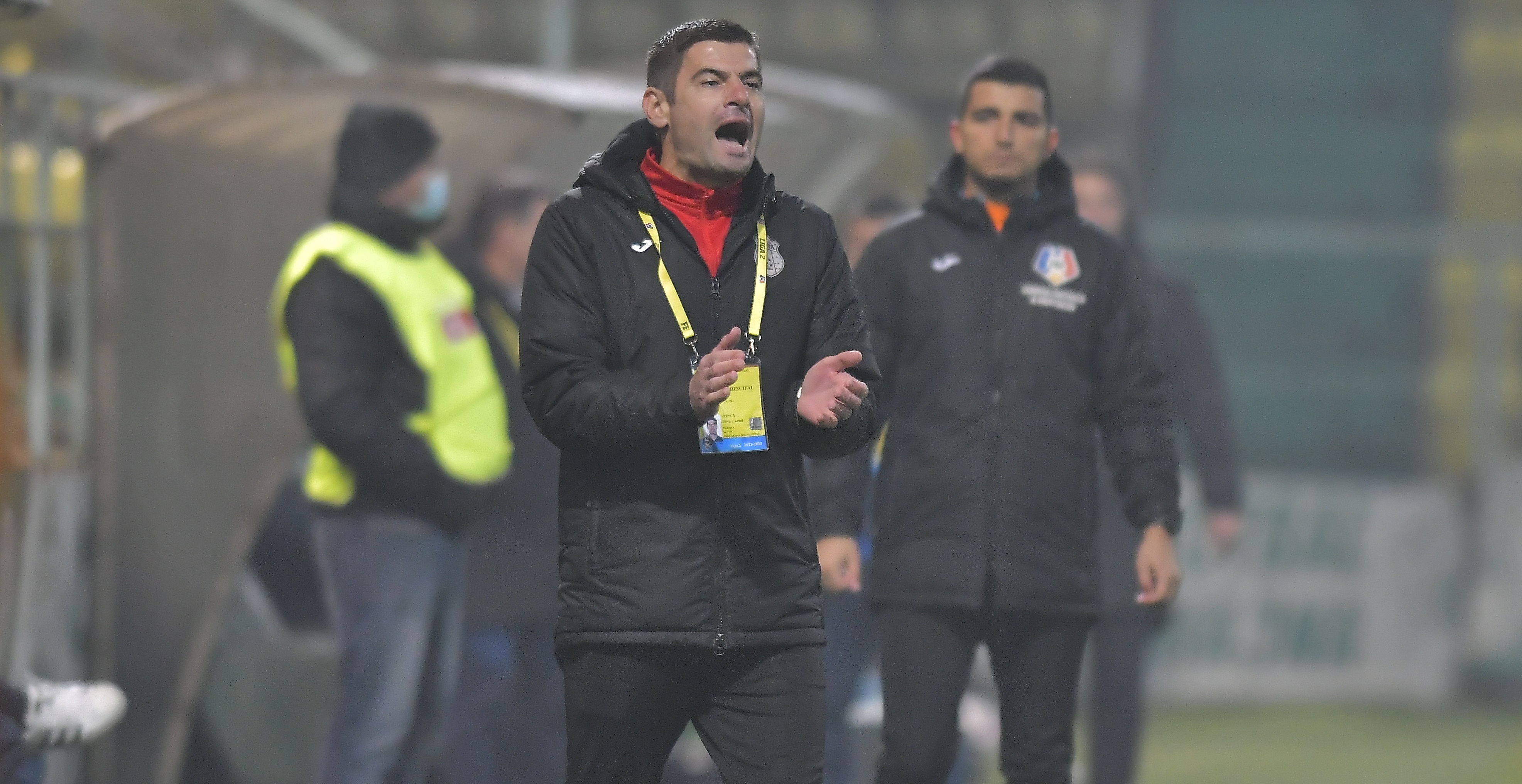 12 transferuri şi cuplu nou de antrenori la Academica. Cum vrea echipa din Clinceni să se salveze