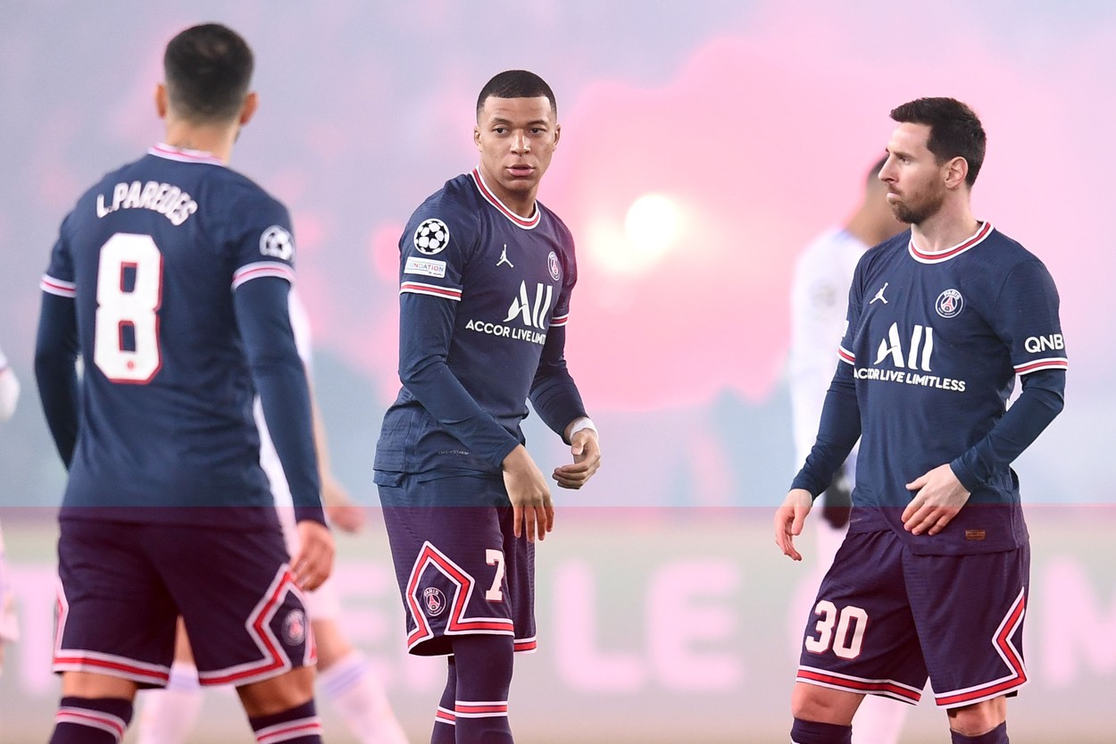 Cum încearcă colegii de la PSG să-l convingă pe Mbappe să rămână la echipă și din sezonul următor