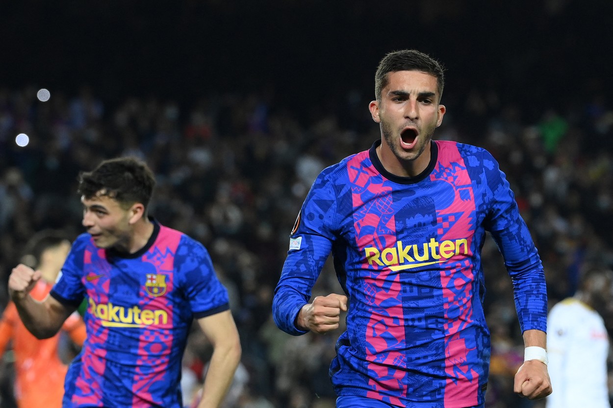 Prima echipă care s-a interesat de Ferran Torres. Prețul fixat de Barcelona pentru atacant