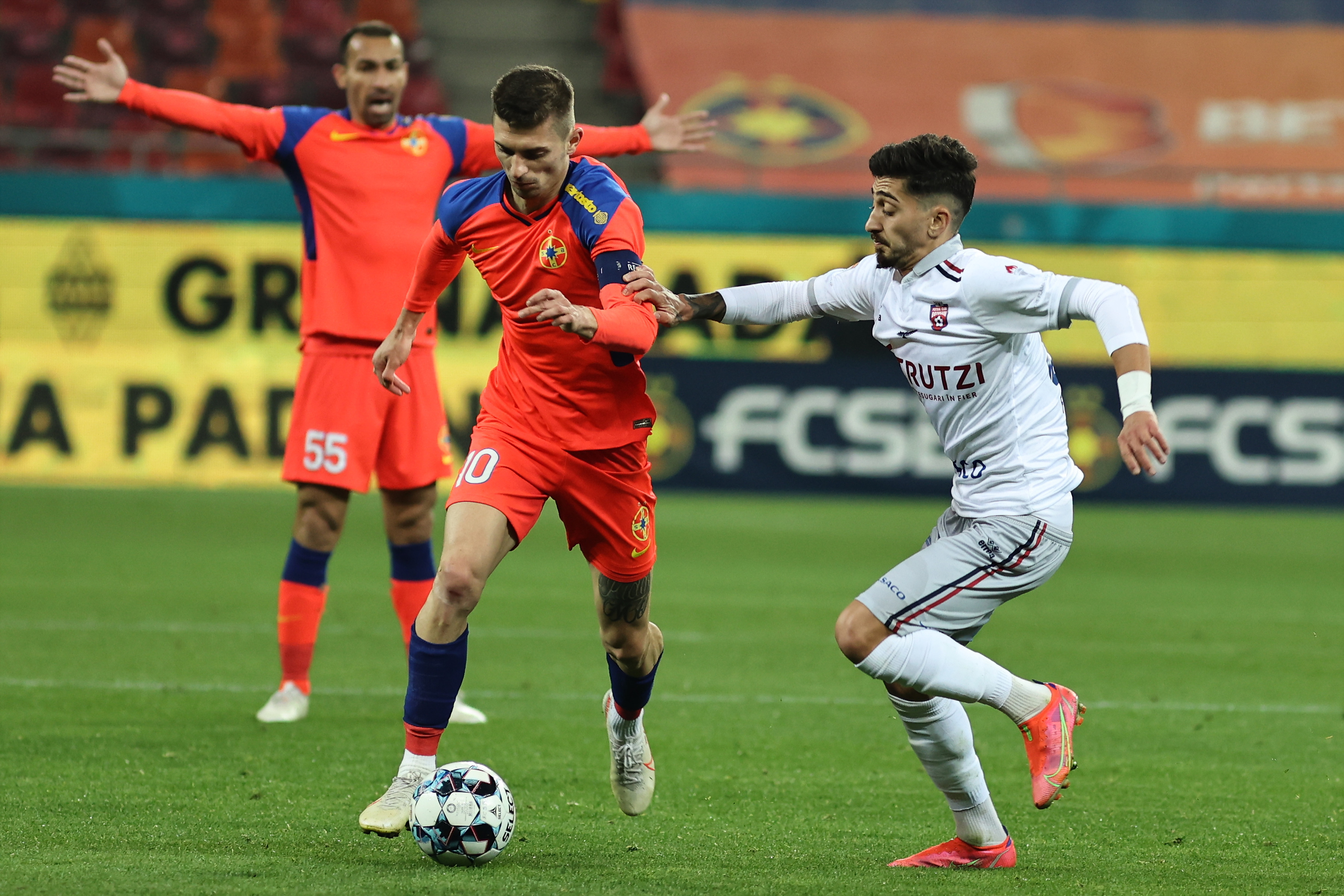 Ce spune Eduard Florescu despre un transfer la FCSB sau CFR Cluj. Obiectivul pe care şi l-a setat mijlocaşul