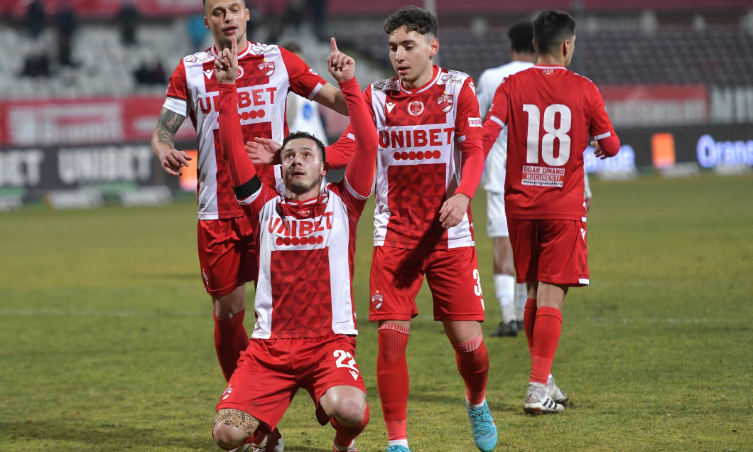 Gabi Torje, în Dinamo - Gaz Metan / Foto: Sport Pictures