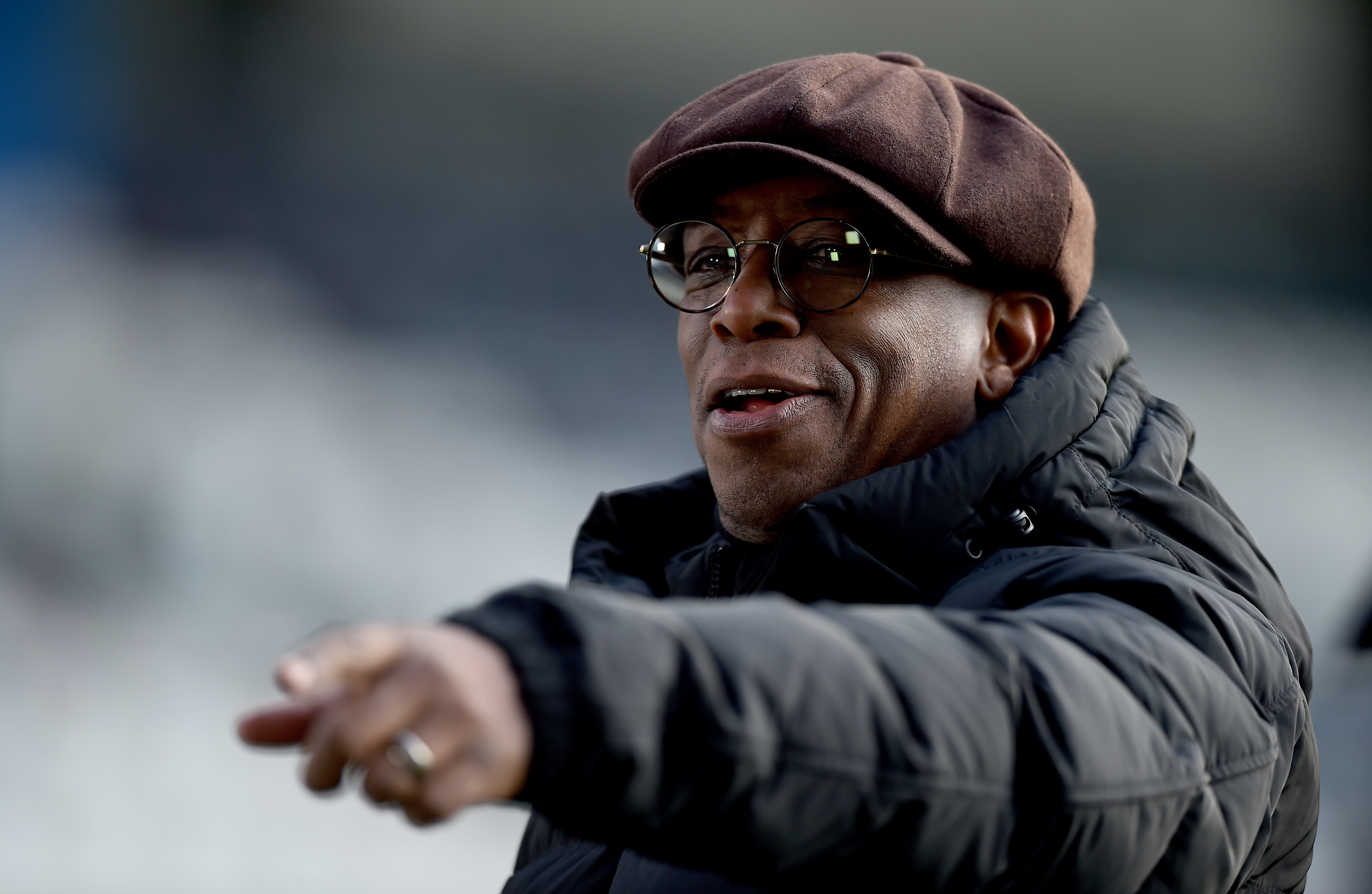 Ce a făcut legendarul Ian Wright imediat după un accident de mașină. Imaginea a devenit virală