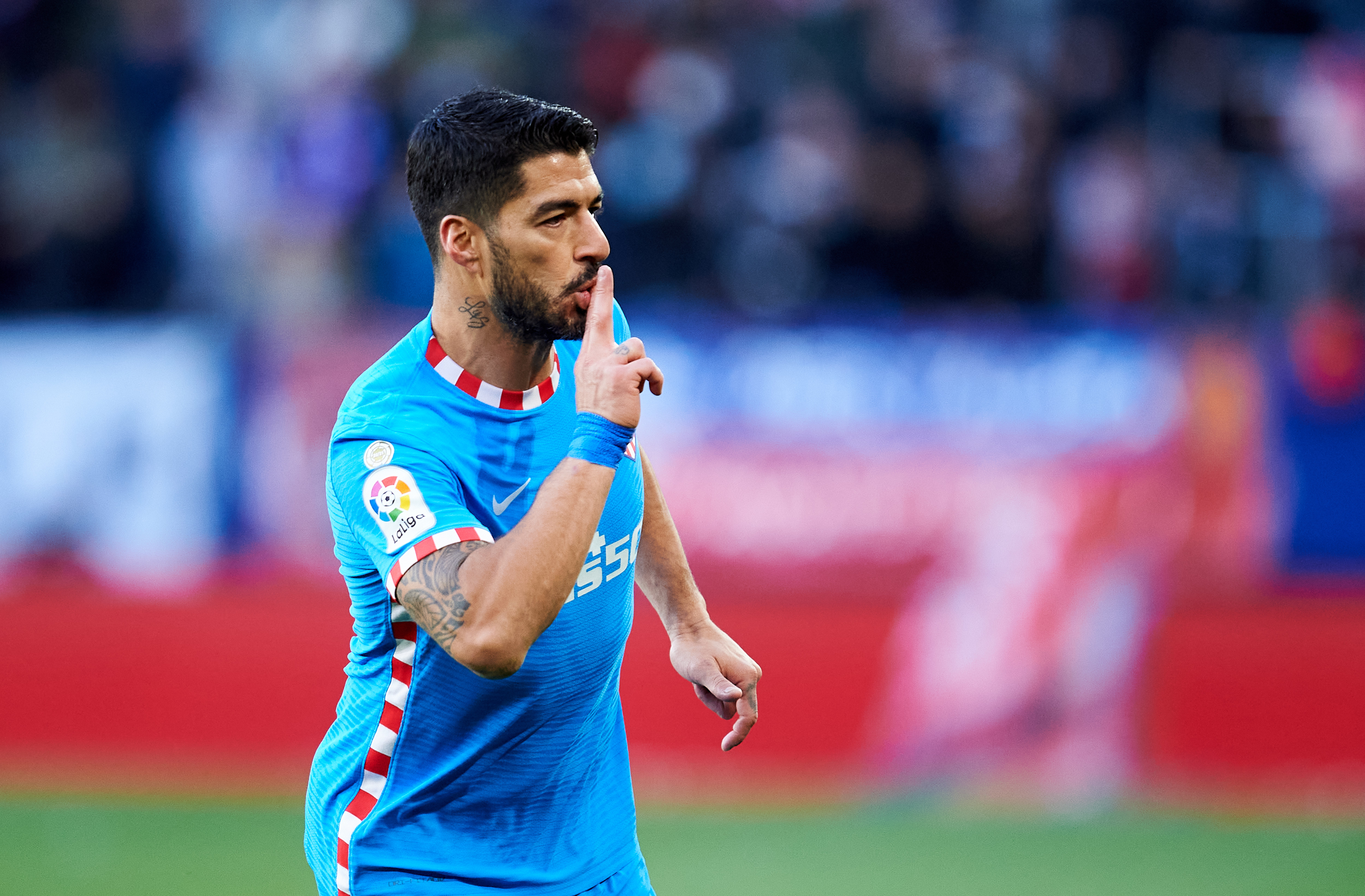 Luis Suarez, super gol de la 35 de metri, în Osasuna - Atletico Madrid 0-3