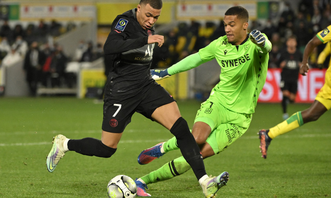 kylian mbappe alban lafont