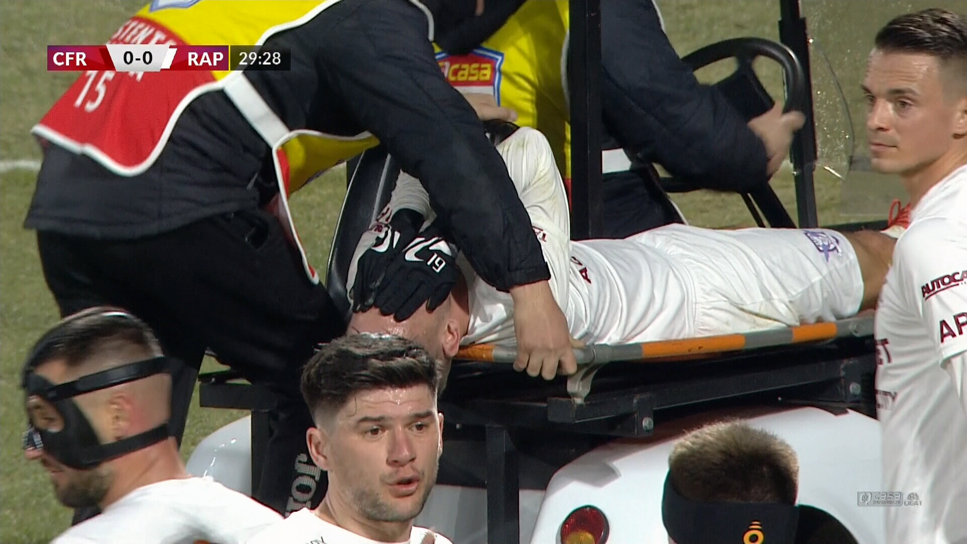 Răzvan Onea, în lacrimi de durere la CFR Cluj – Rapid! Fundașul giuleștenilor s-a accidentat