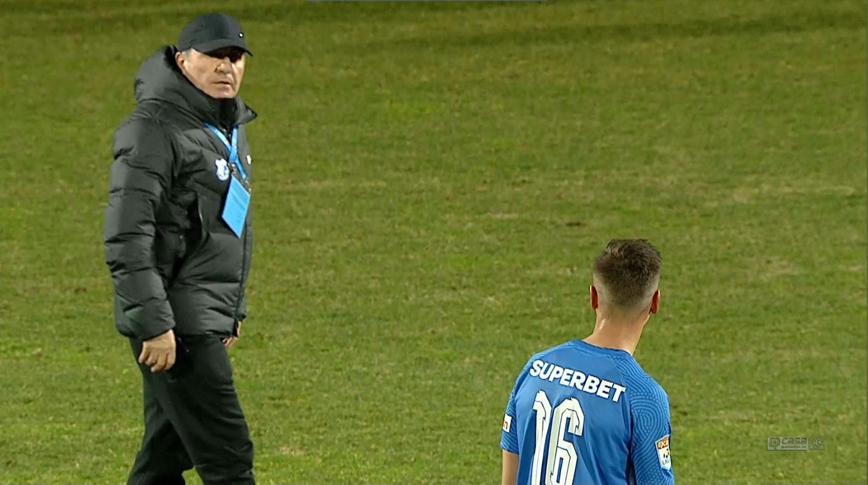 Gică Hagi, extrem de furios pe Dragoș Nedelcu la finalul partidei cu FC Argeș! L-a certat chiar pe gazon