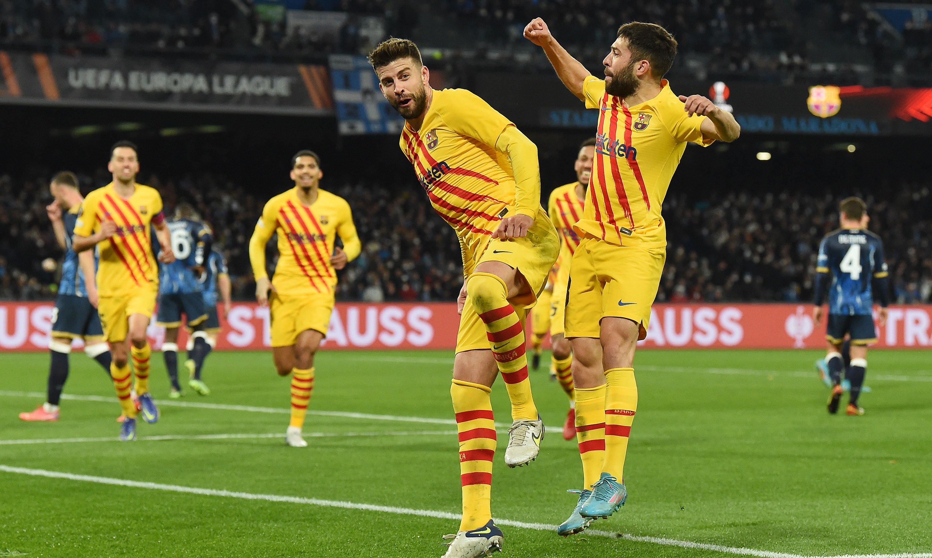 16-imi Europa League | Barcelona a eliminat Napoli. Echipa lui Valentin Mihăilă, Atalanta, s-a calificat în optimi