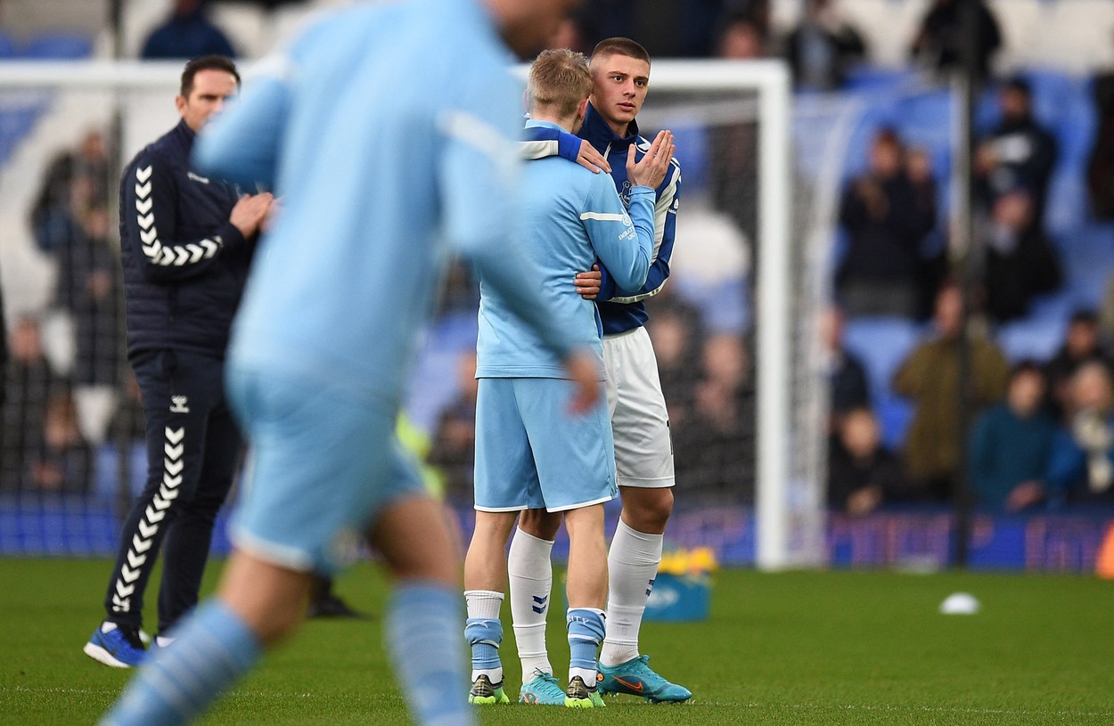 ”Doi frați ucraineni”: moment emoționant, cu Mykolenko și Zinchenko în prim-plan, înainte de Everton - Manchester City
