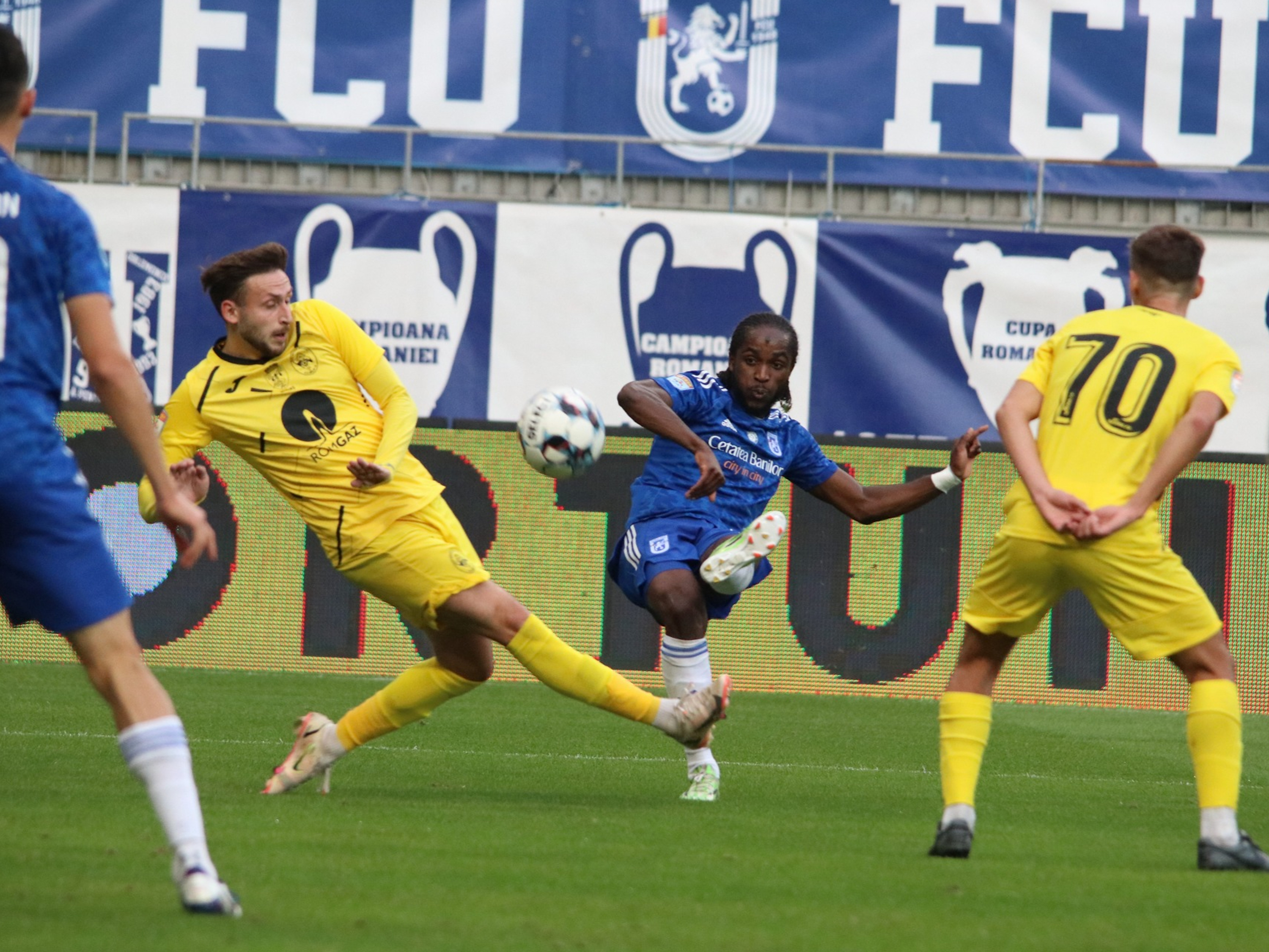 Gaz Metan - U Craiova 1948, LIVE VIDEO, ora 15:00, Digi Sport 1. Oltenii vor să profite de haosul de la Mediaș