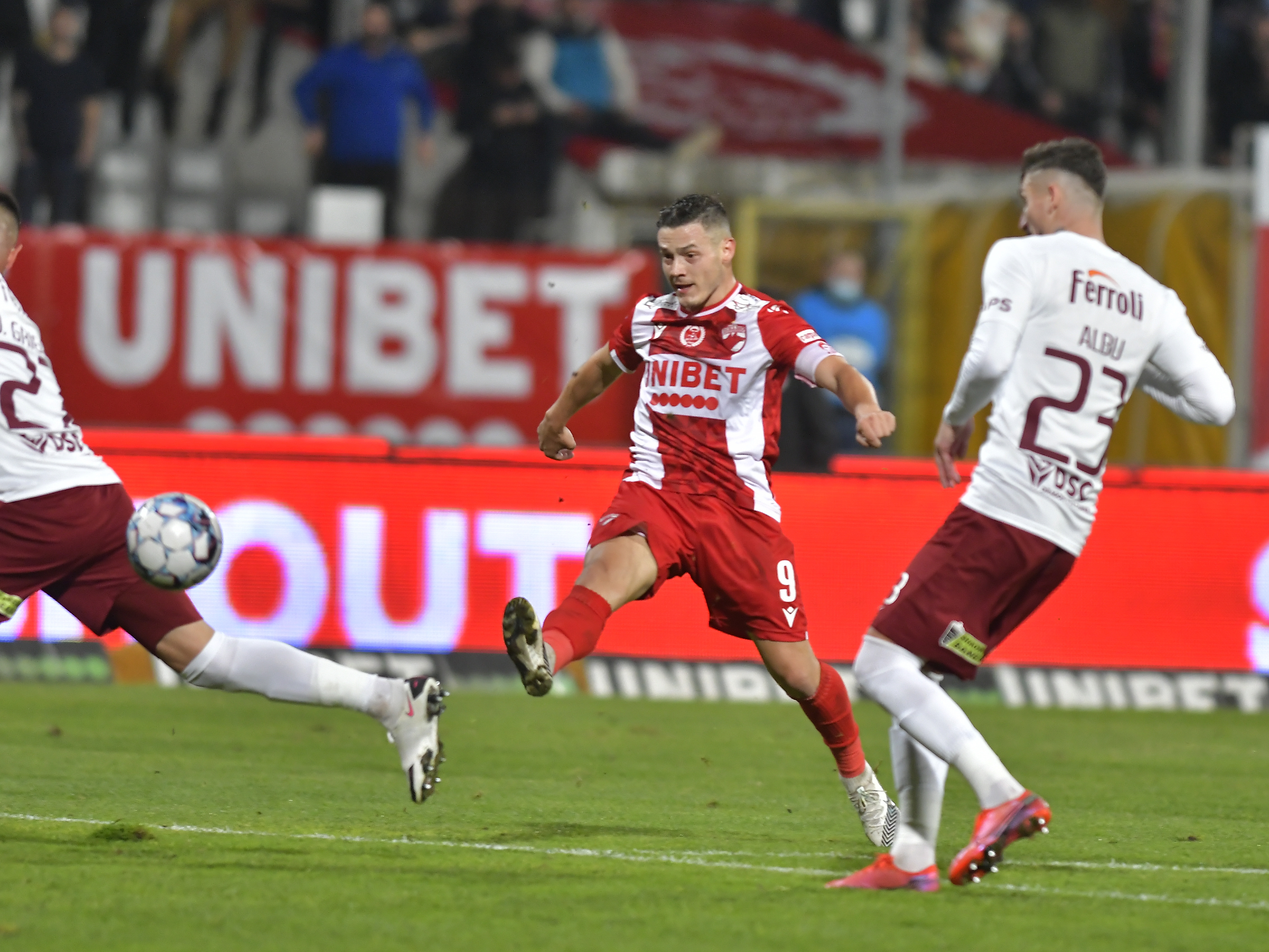 Rapid - Dinamo 1-1, ACUM, la Digi Sport 1. ”Câinii” deschid scorul pe Arena Națională, dar giuleștenii egalează imediat