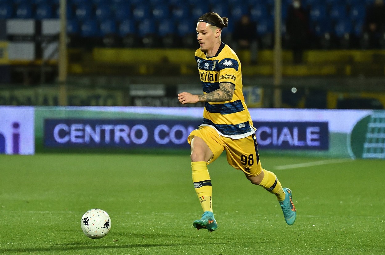 Parma - Spal 4-0. Dennis Man, cel mai bun jucător de pe teren. “Forma lui este strălucitoare”
