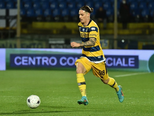 Video | Parma - Spal 4-0. Dennis Man, Cel Mai Bun Jucător De Pe Teren ...