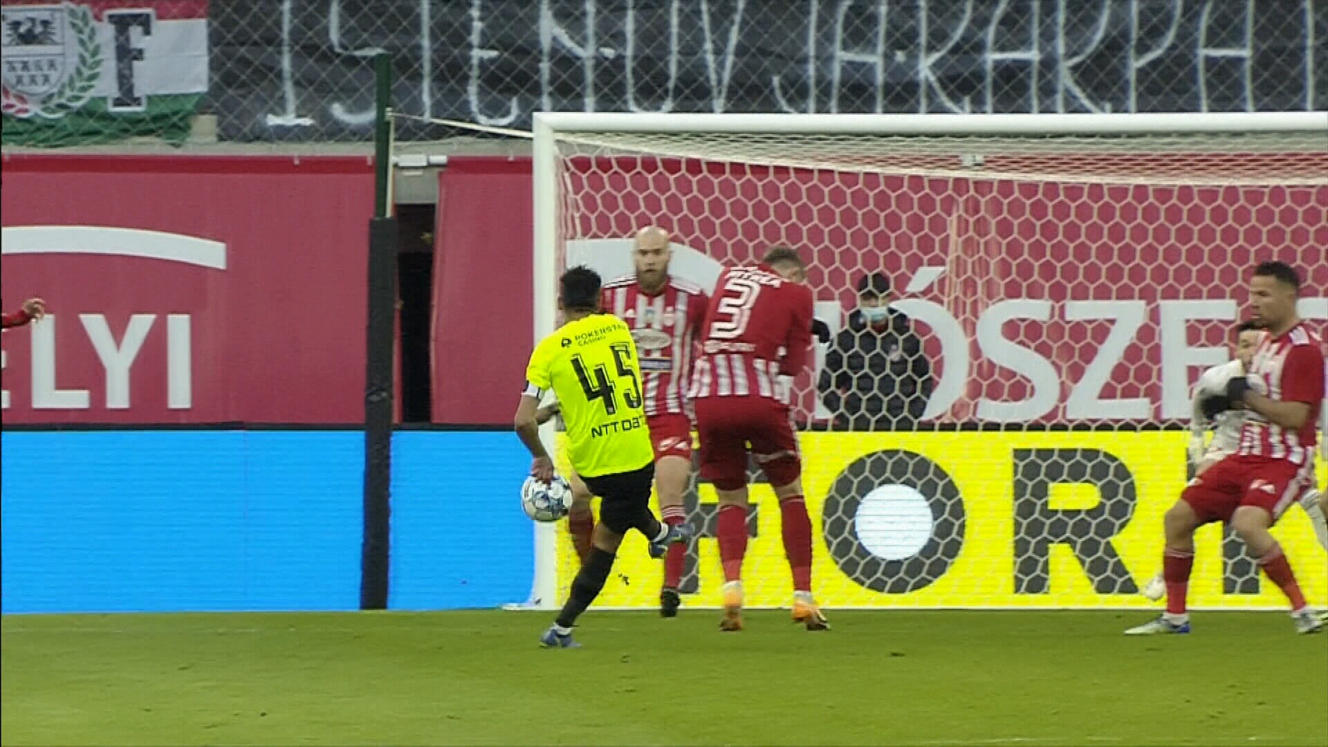 Mario Camora, euro-gol în Sepsi - CFR Cluj: șut direct în vinclu de la 20 de metri! Nicio șansă pentru Roland Niczuly