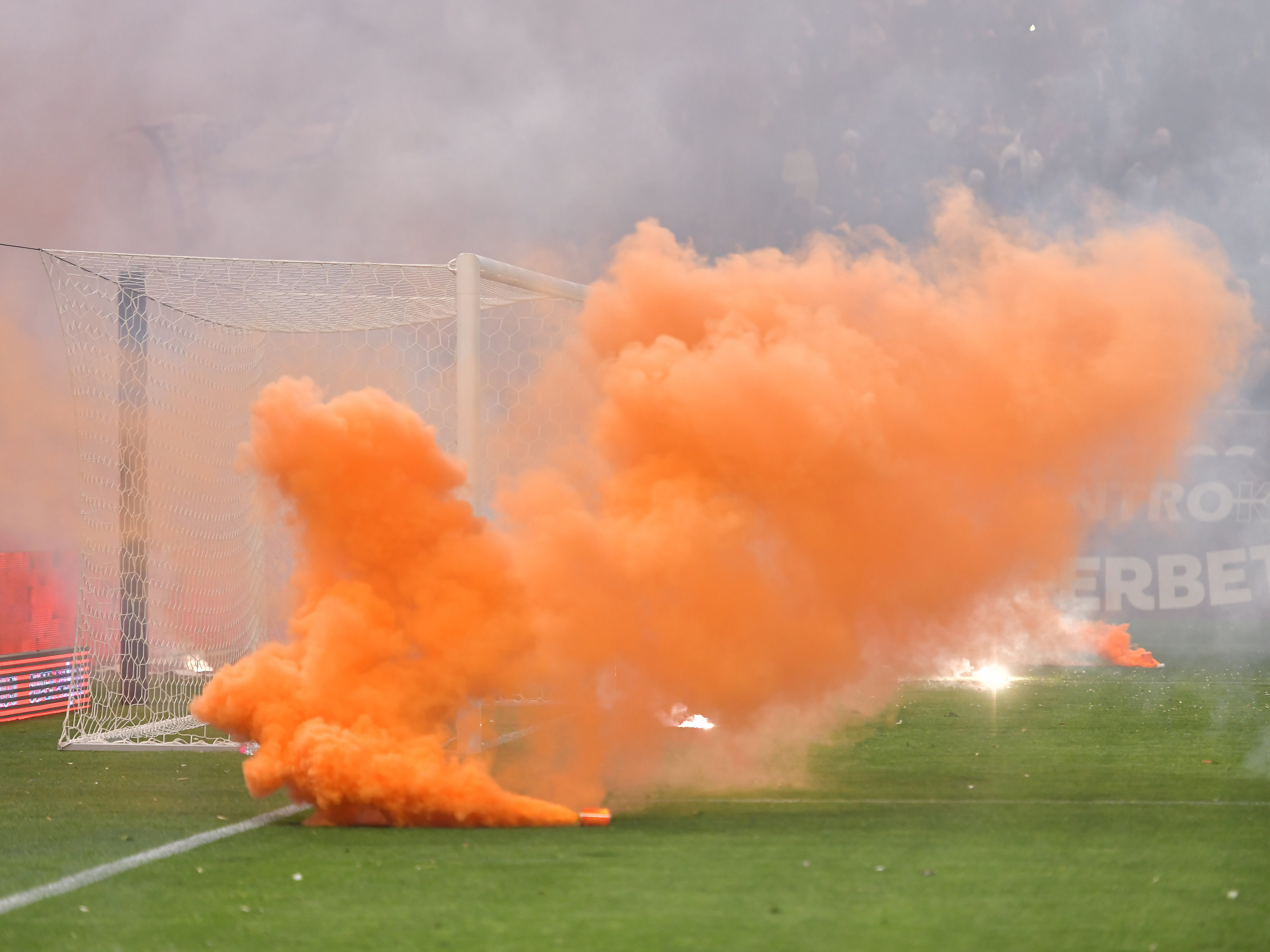 Derby-ul în imagini. Aproximativ 20.000 de oameni, atmosferă superbă, faze controversate pe Arena Națională