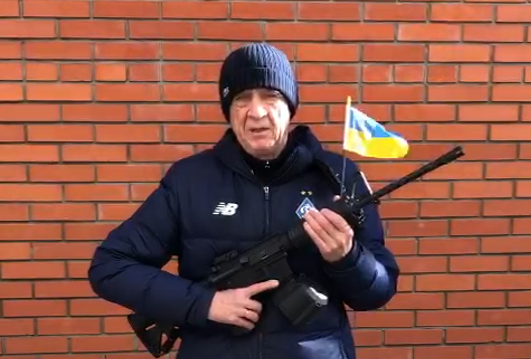 Fostul mare fotbalist Vladimir Bessonov s-a înrolat voluntar pentru a apăra Kievul: ”Rusia, ai ajuns în Iad!”