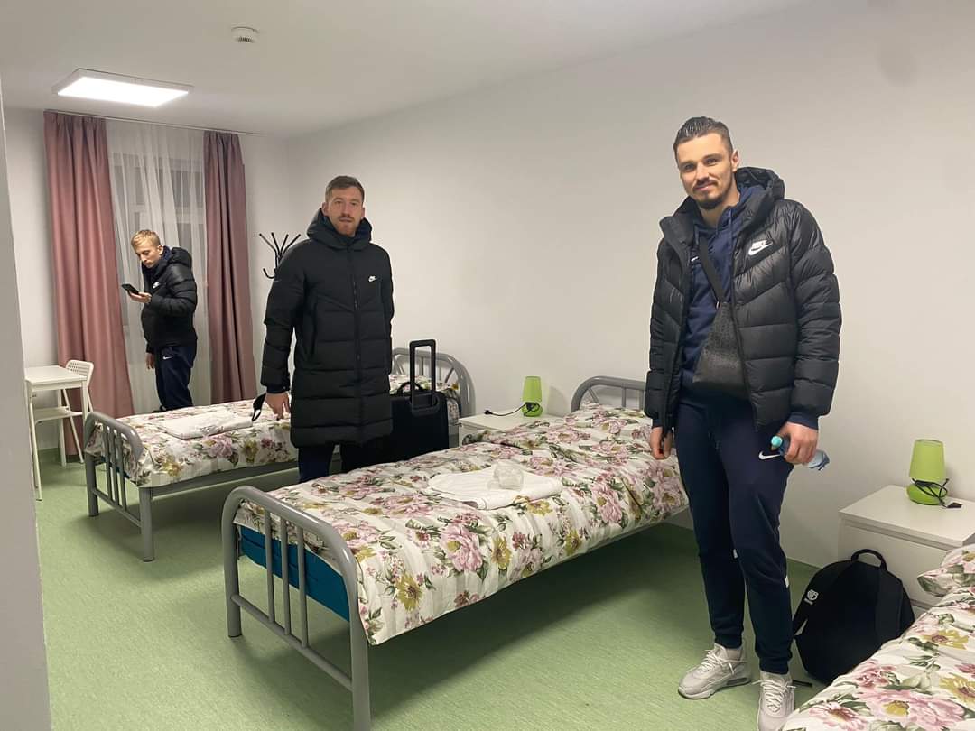 O echipă de fotbal din Ucraina a ajuns în România. Ajutorul pe care l-au primit jucătorii la București