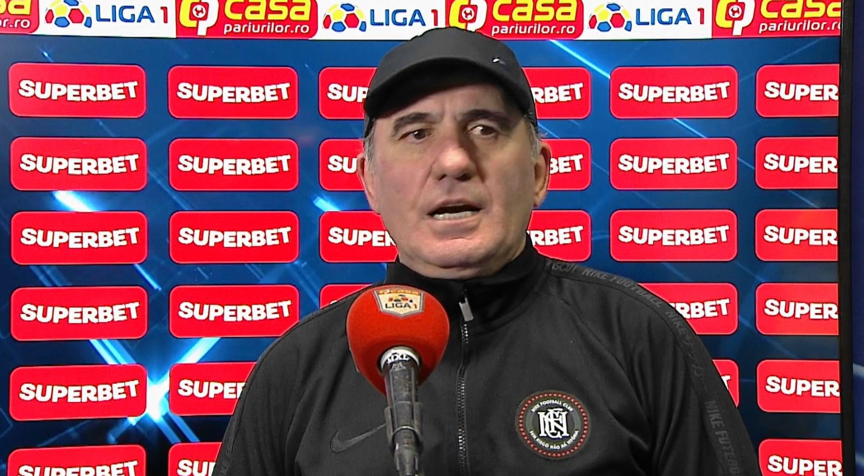 Gică Hagi, enervat la flash-interviu: ”Scuză-mă! E vreo echipă în Liga 1 care a jucat mai bine ca noi?”