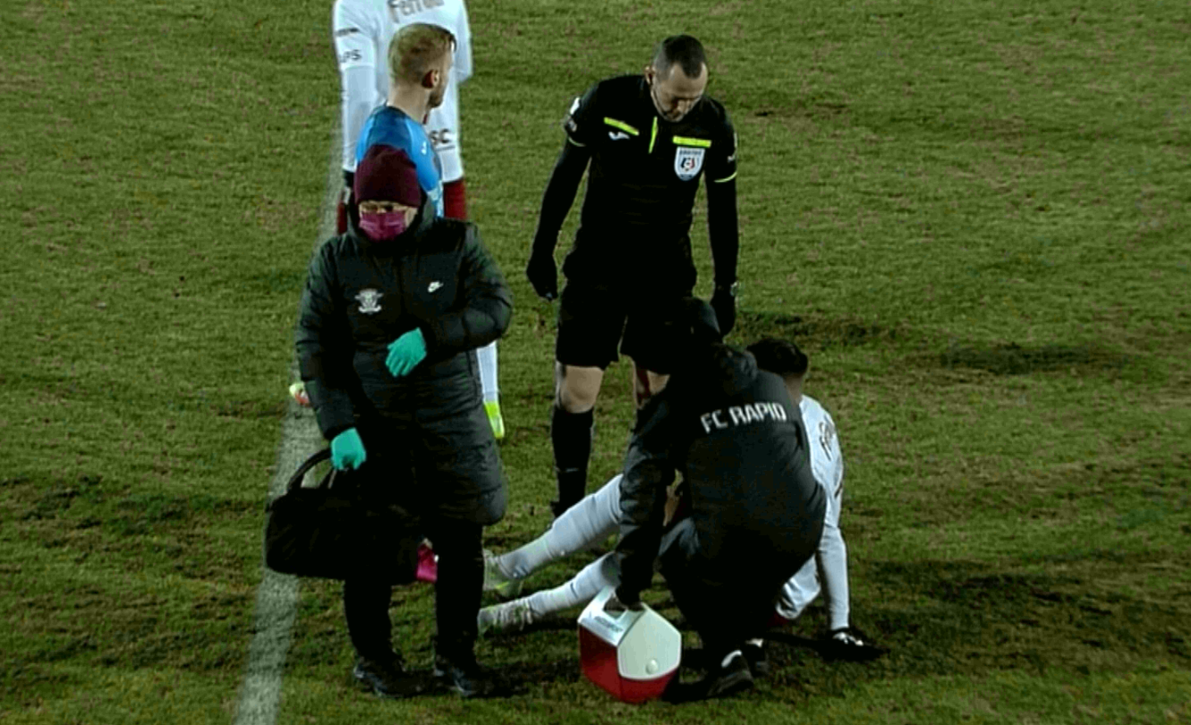 Adrian Mutu, lovit de ghinion la doar 5 minute de la debutul pe banca Rapidului. Un titular a ieșit accidentat
