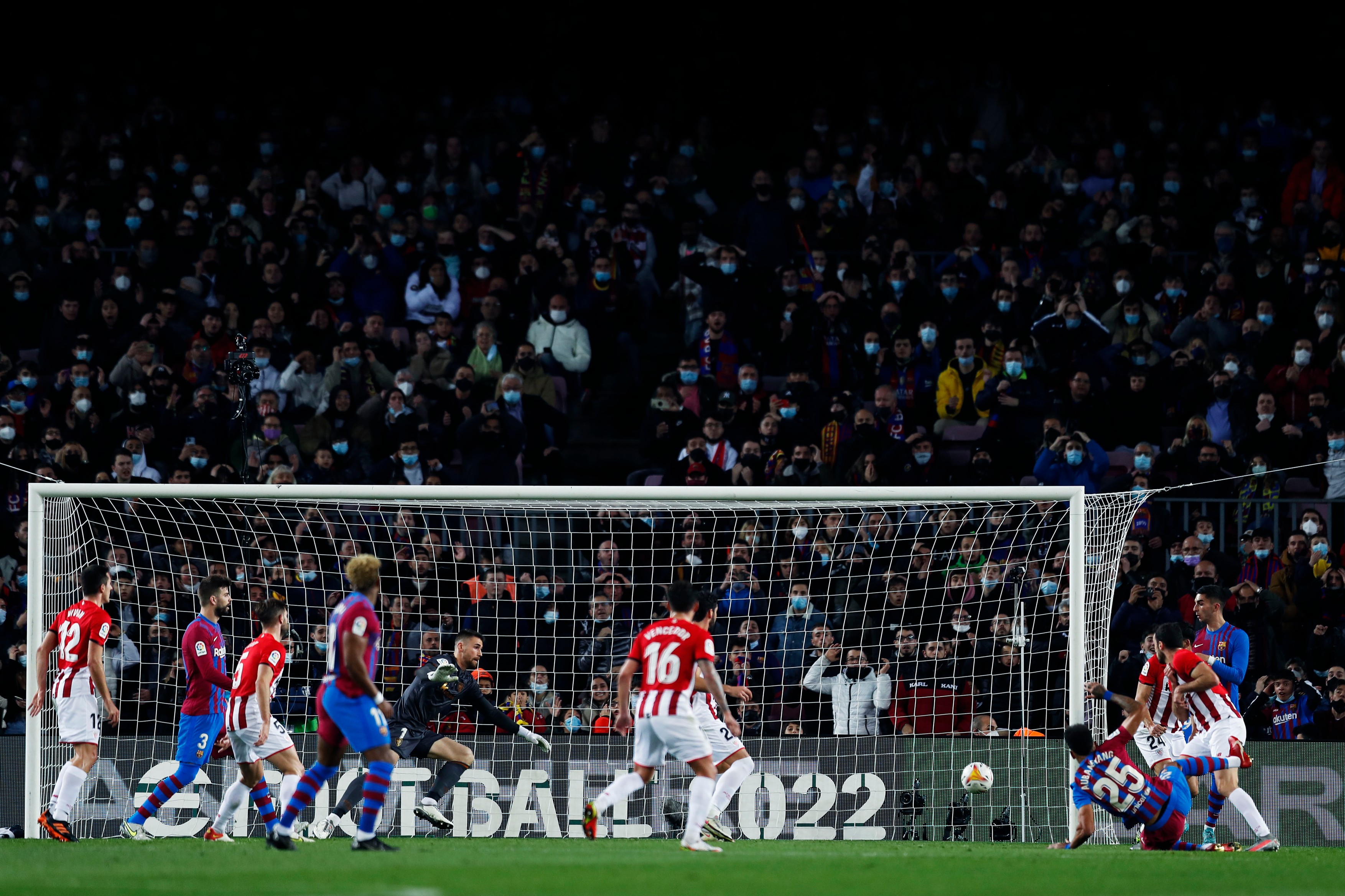 Elche - Barcelona 0-0, Acum, Digi Sport 2. Catalanii aproape de deschiderea scorului