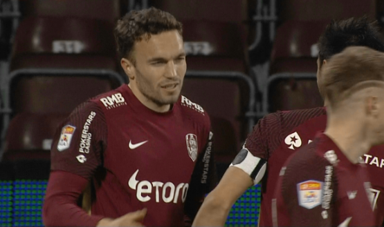 CFR Cluj - Dinamo 4-1. Ardelenii au profitat la maxim de eliminarea lui Filip. Debeljuh, hattrick în doar 30 de minute